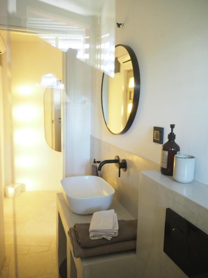 Mi Sestre - Studio Apartment Hvar Vrisnik Jelsa  Bagian luar foto